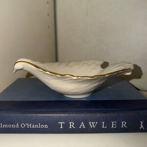 Vintage Mid-Century Lenox Dove Dish with 24k Gold Trim
